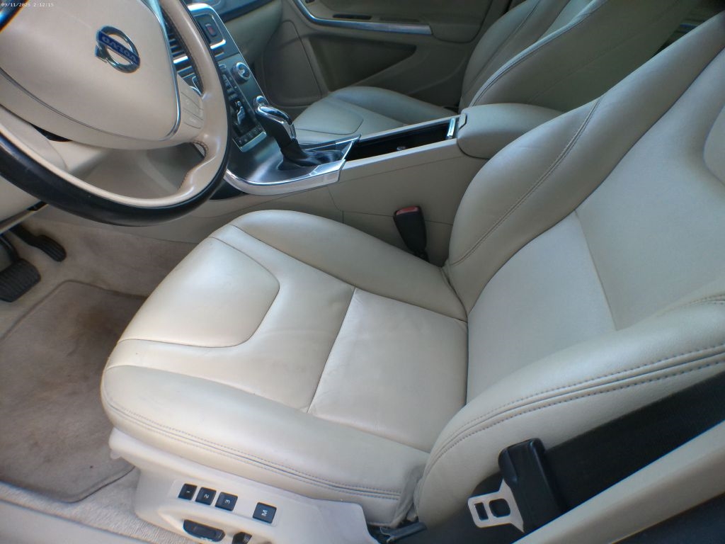 Volvo S60 2.0 2015 Volvo S60 2.0 2015