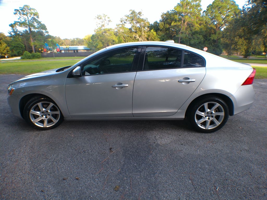 Volvo S60 2.0 2015 Volvo S60 2.0 2015