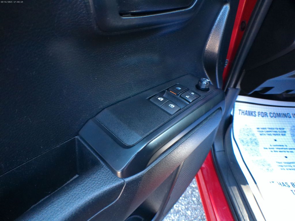 Toyota Tacoma SR5 Access Cab I4 6AT 4WD 2019