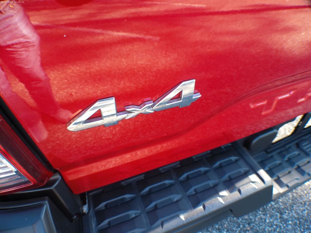 Toyota Tacoma SR5 Access Cab I4 6AT 4WD 2019