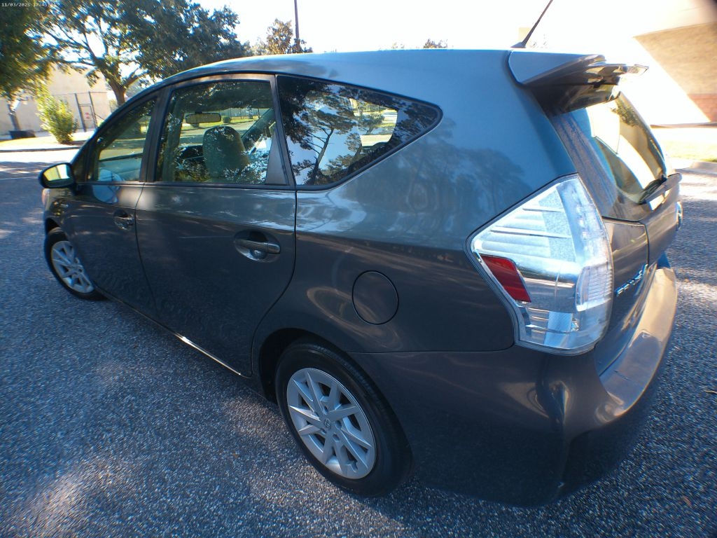 Toyota Prius V Three 2014