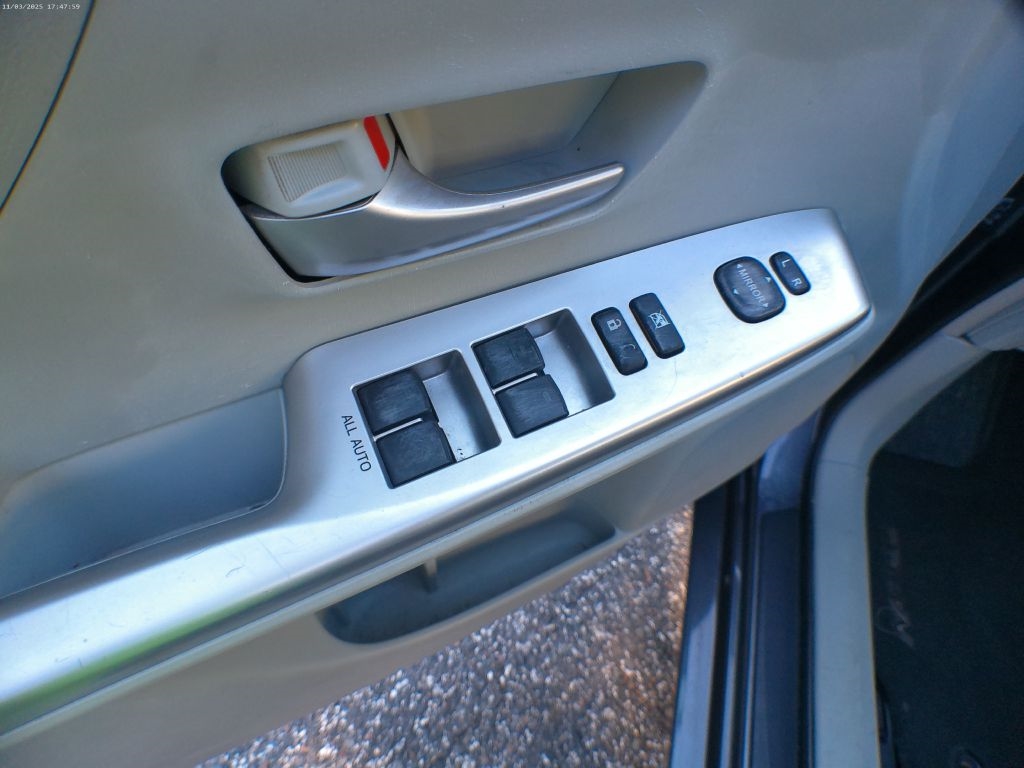 Toyota Prius V Three 2014