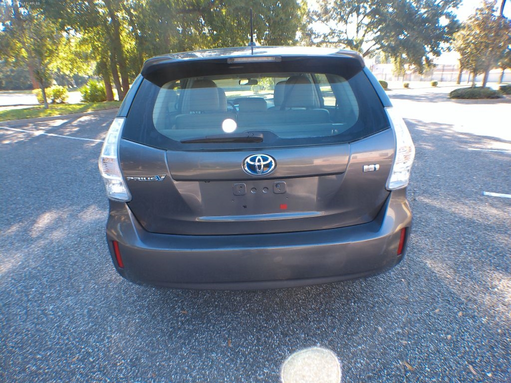 Toyota Prius V Three 2014