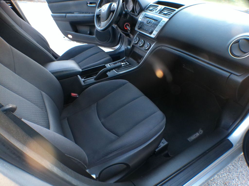 Mazda MAZDA6 i Sport 2013