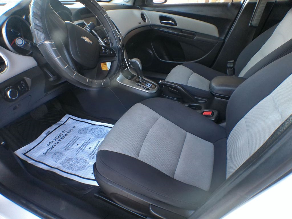 Chevrolet Cruze LS Auto 2014