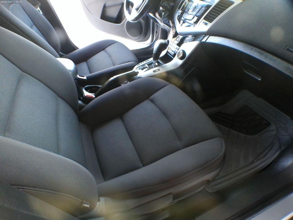 Chevrolet Cruze 1LT 2012