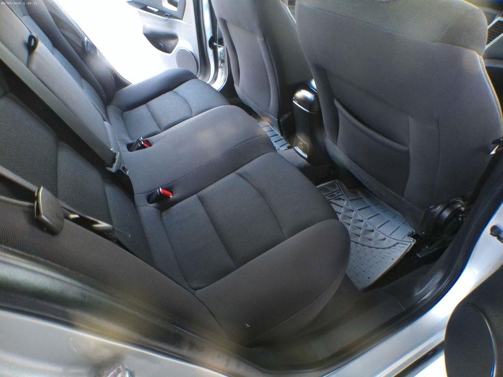Chevrolet Cruze 1LT 2012