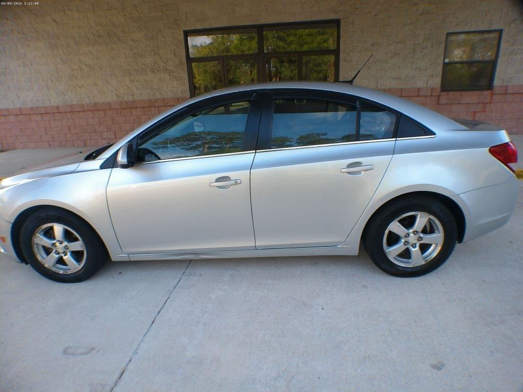 Chevrolet Cruze 1LT 2012