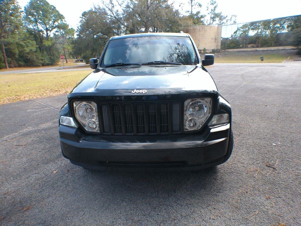 Jeep Liberty Sport 2WD 2012