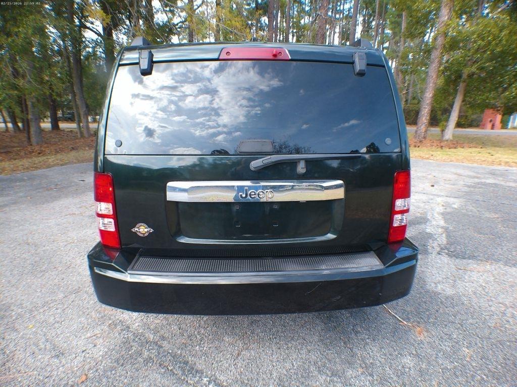 Jeep Liberty Sport 2WD 2012