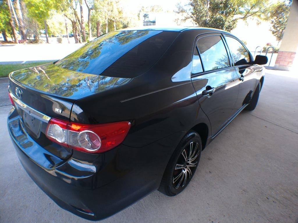 Toyota Corolla S 5-Speed MT 2012