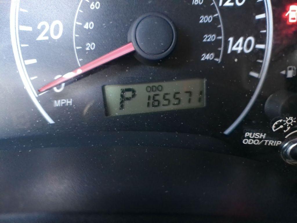 Toyota Corolla S 5-Speed MT 2012