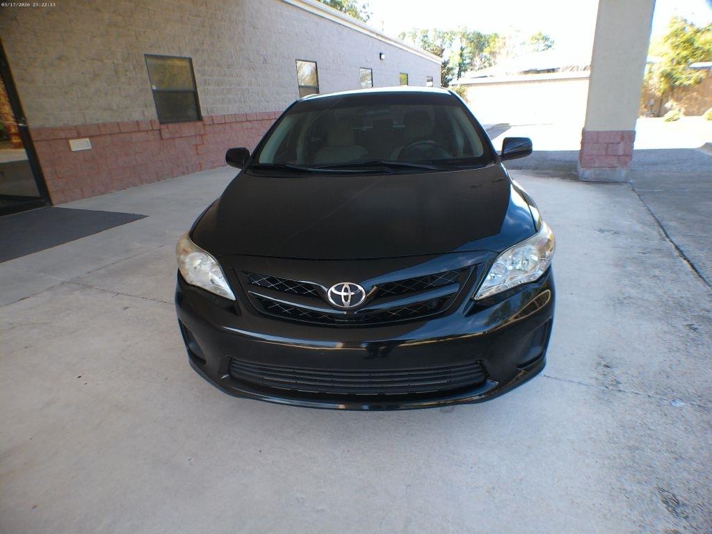 Toyota Corolla S 5-Speed MT 2012