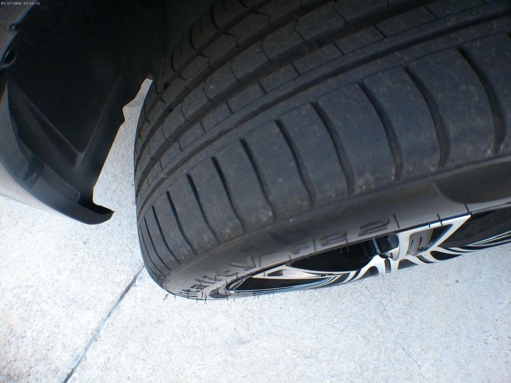 Toyota Corolla S 5-Speed MT 2012