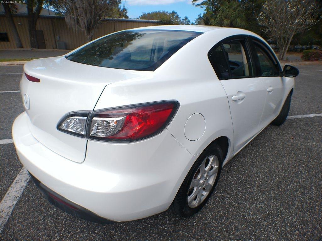 Mazda MAZDA3 i SV 4-Door 2010