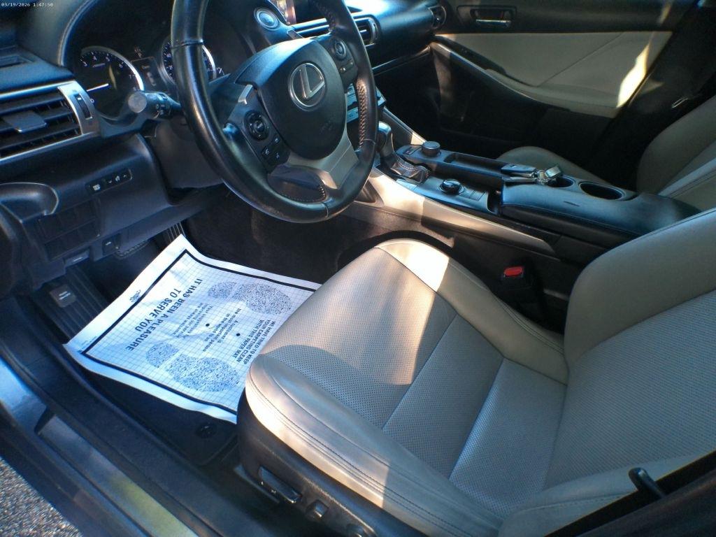 Lexus IS 250 RWD 2014