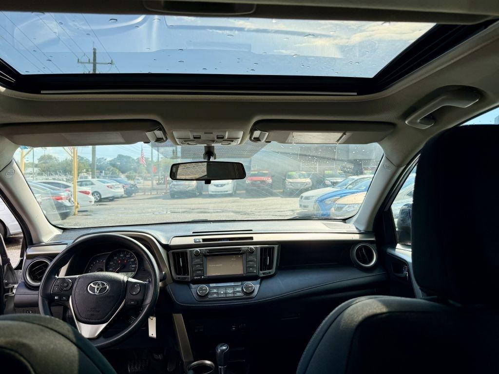Toyota RAV4 XLE FWD 2015