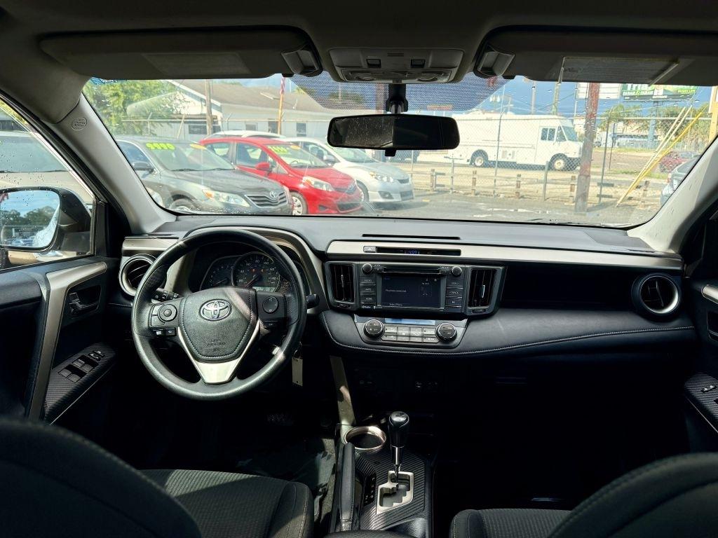 Toyota RAV4 XLE FWD 2015