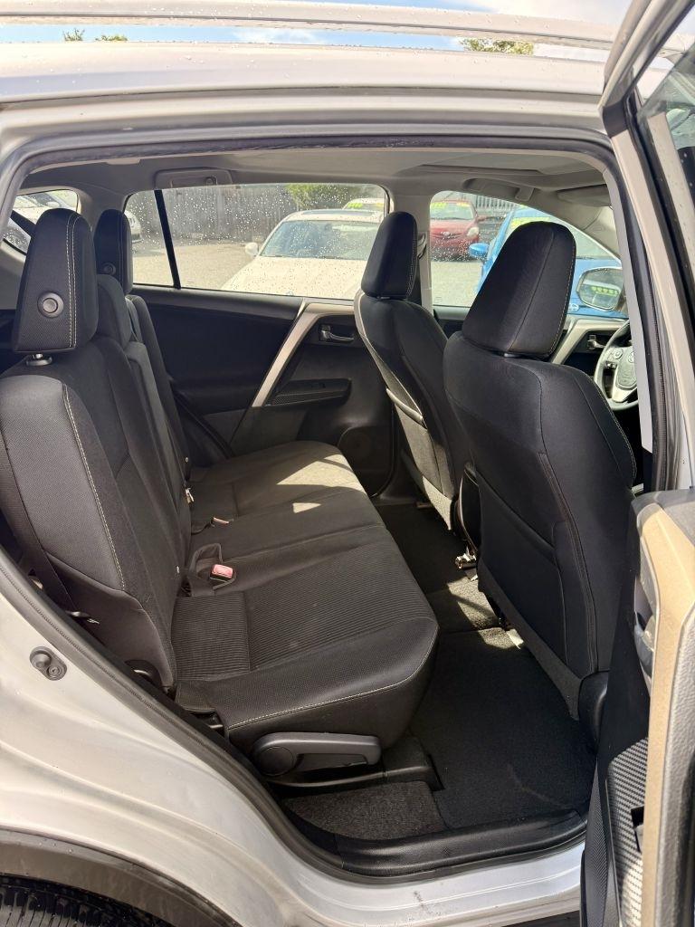 Toyota RAV4 XLE FWD 2015