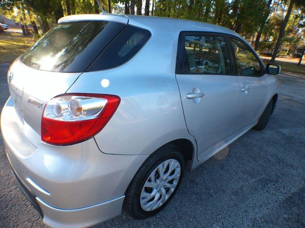 Toyota Matrix Base 4-Speed AT 2010