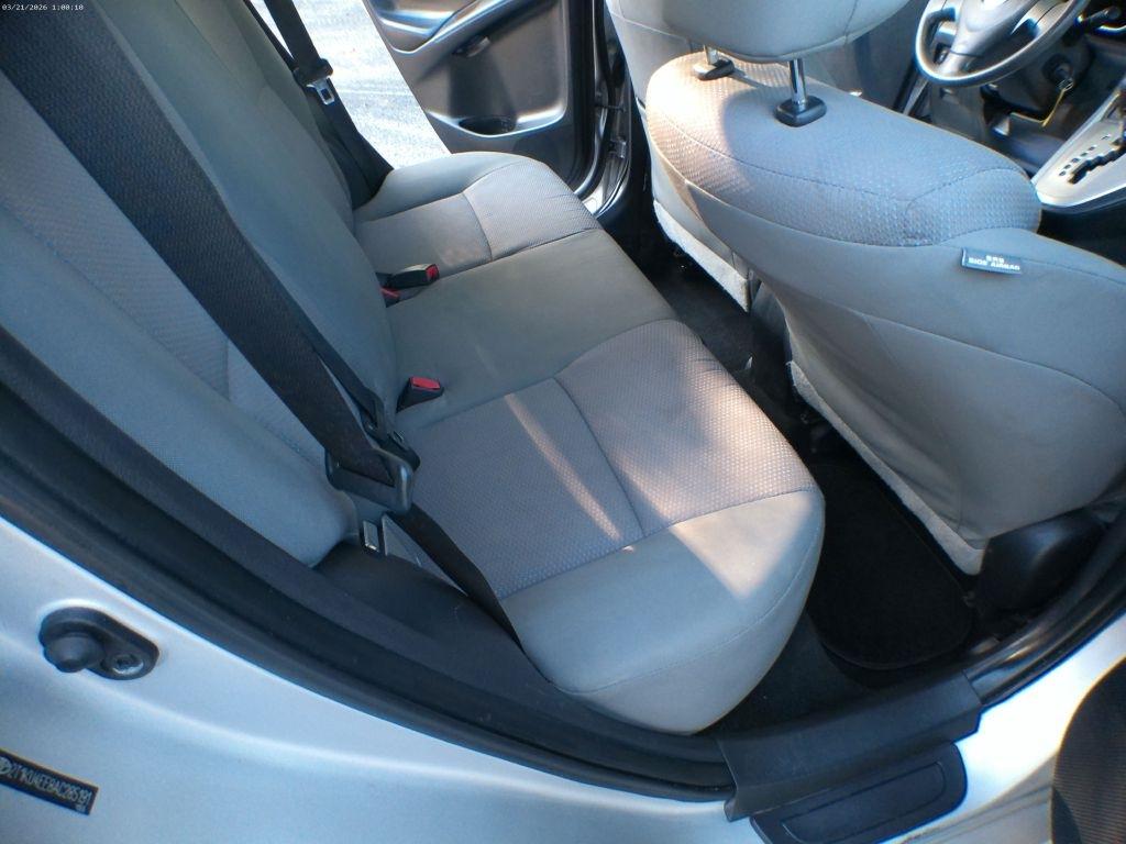 Toyota Matrix Base 4-Speed AT 2010