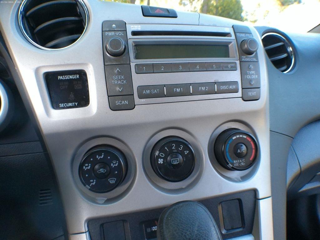 Toyota Matrix Base 4-Speed AT 2010