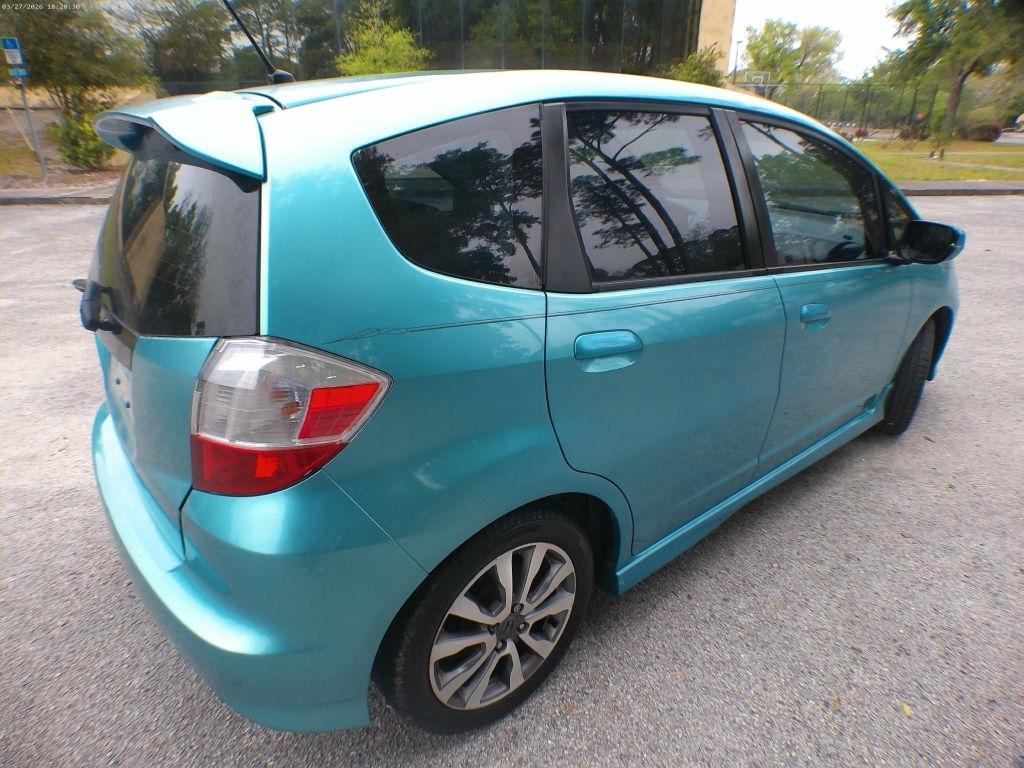 Honda Fit Sport 5-Speed AT 2013