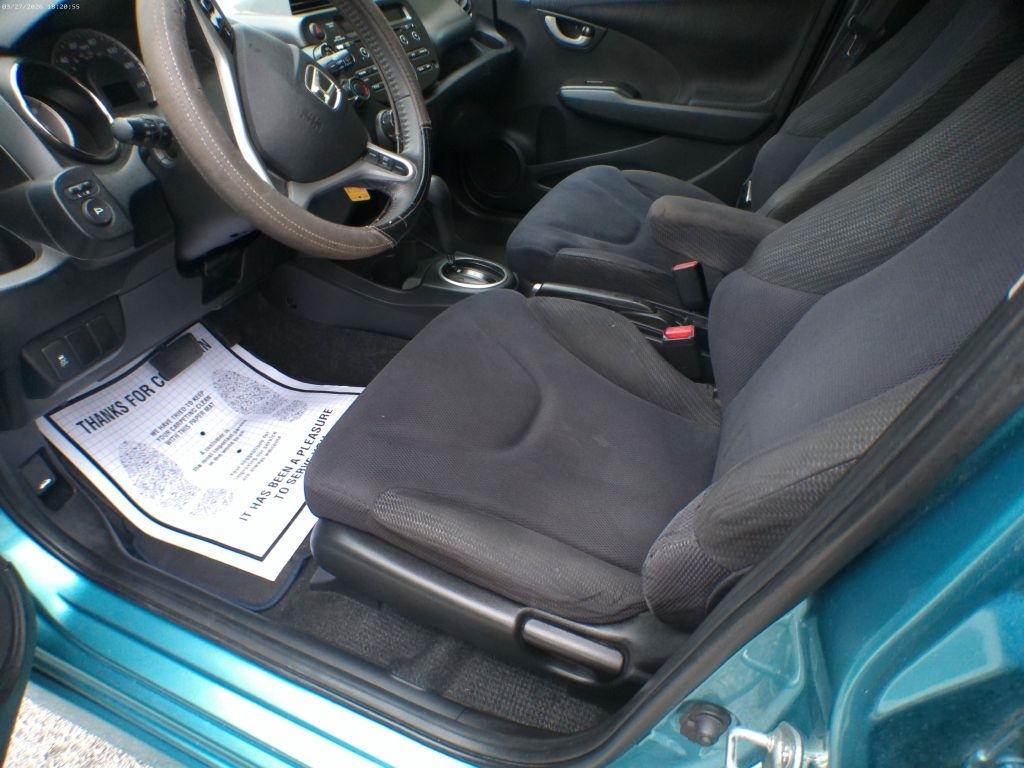 Honda Fit Sport 5-Speed AT 2013