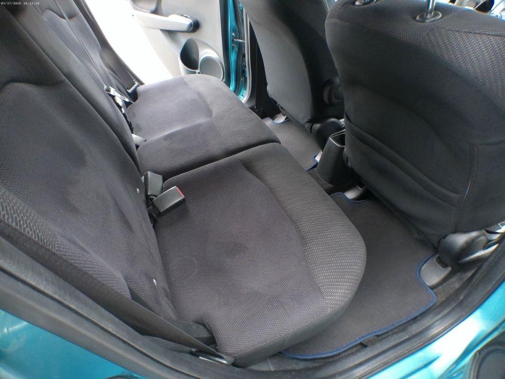 Honda Fit Sport 5-Speed AT 2013