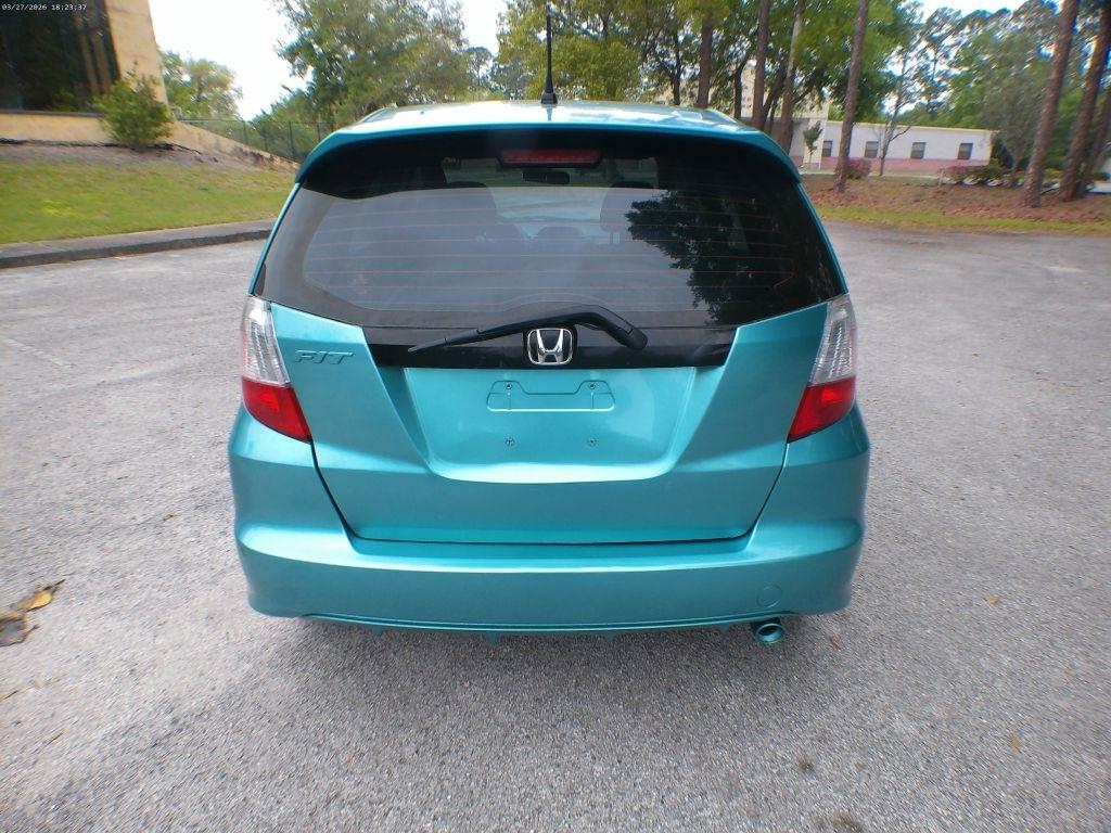 Honda Fit Sport 5-Speed AT 2013