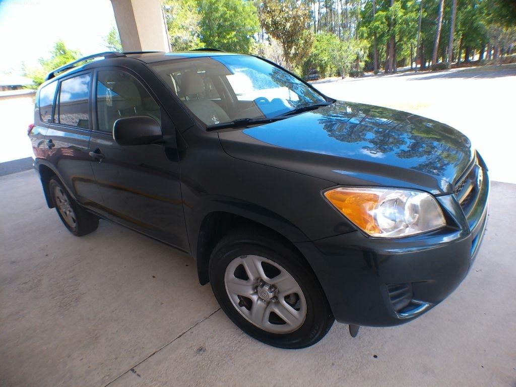 Toyota RAV4 Base I4 4WD 2010