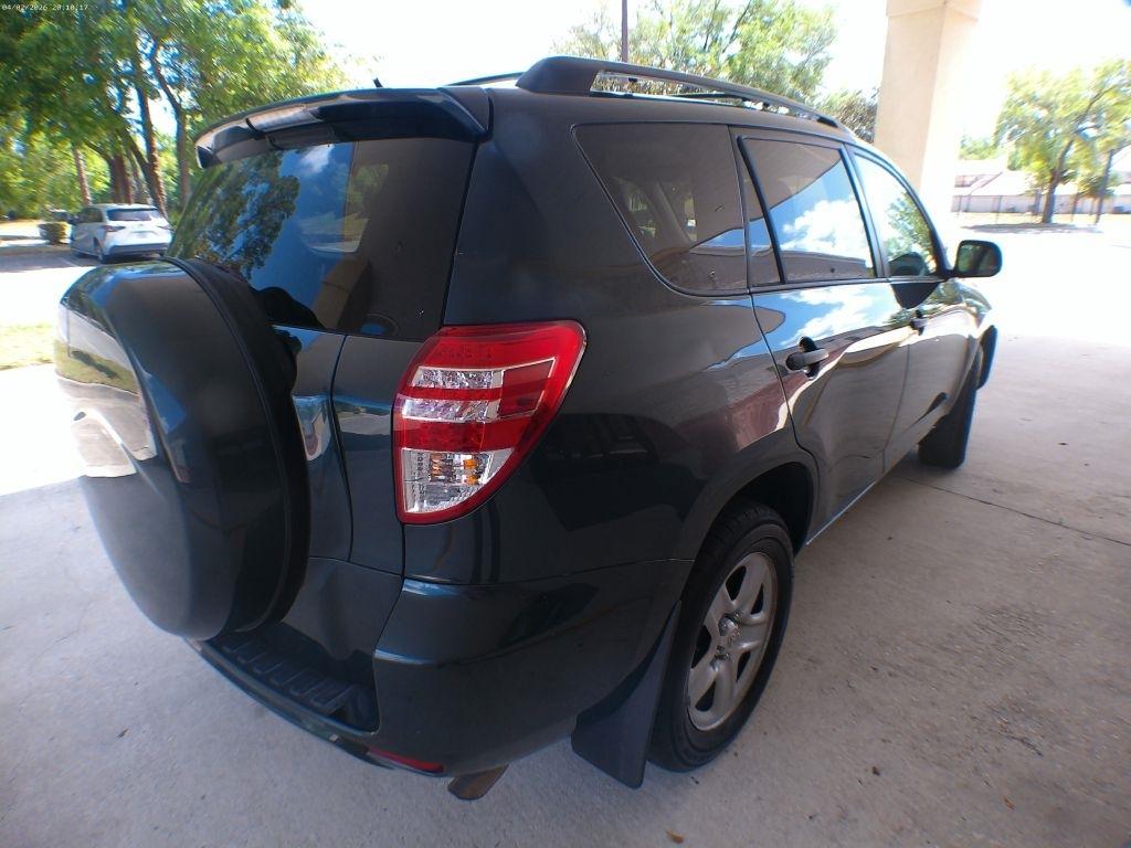 Toyota RAV4 Base I4 4WD 2010