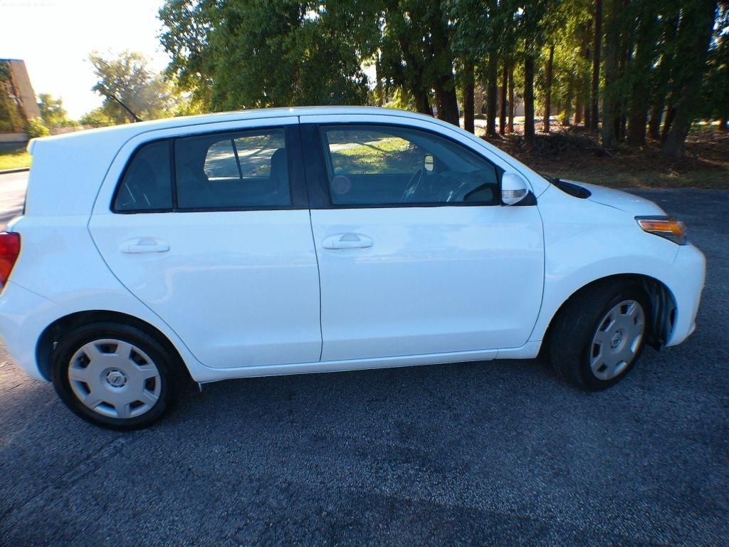 Scion xD 5-Door 2009