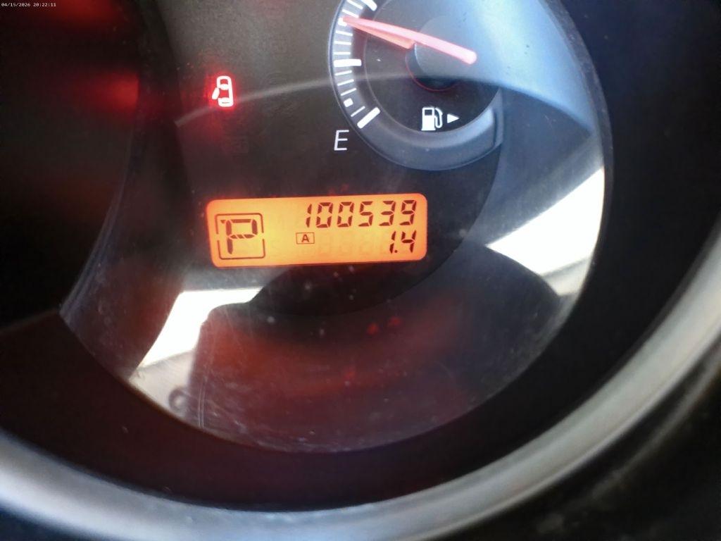 Nissan Versa 1.8 S Sedan 2011