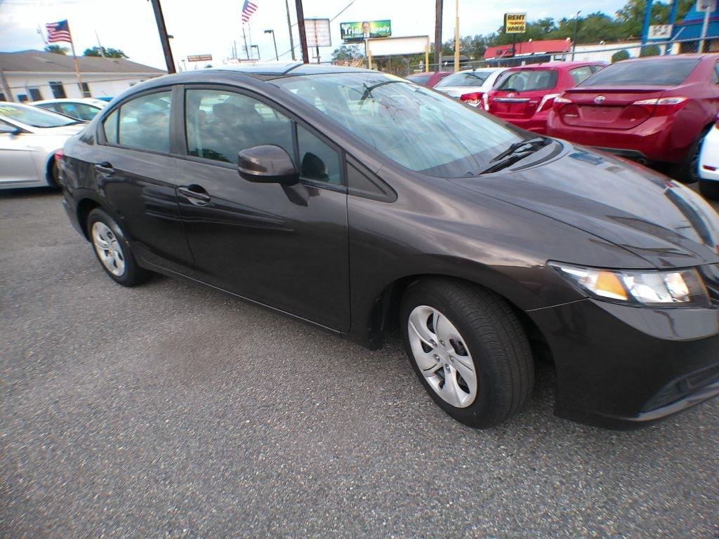 Honda Civic LX Sedan 5-Speed AT 2013
