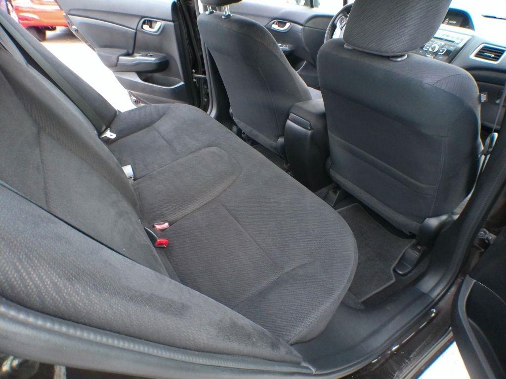 Honda Civic LX Sedan 5-Speed AT 2013