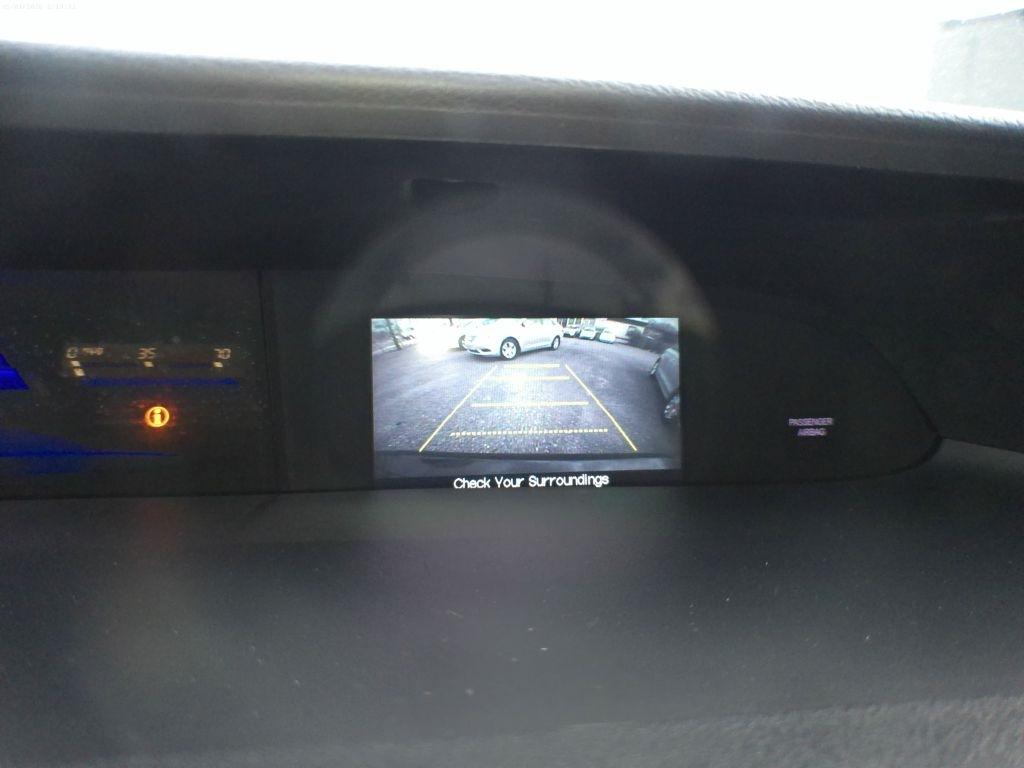 Honda Civic LX Sedan 5-Speed AT 2013