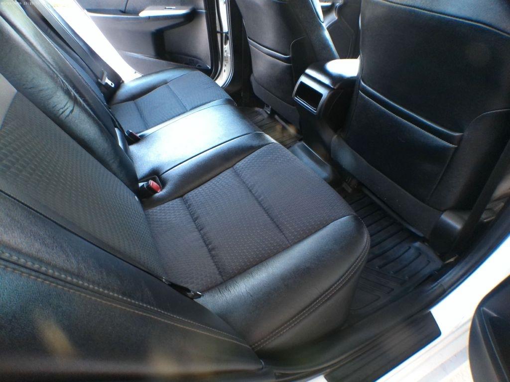 Toyota Camry SE 2012