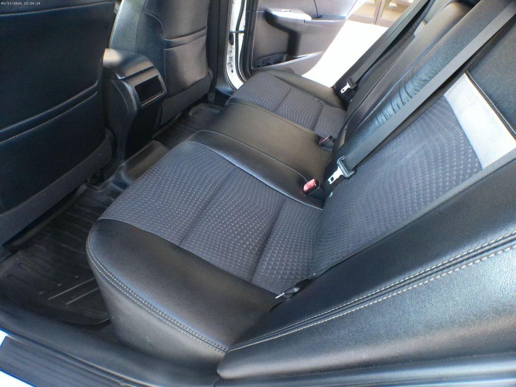 Toyota Camry SE 2012