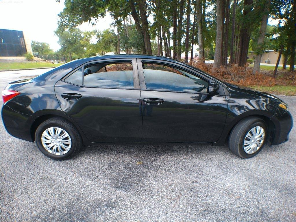 Toyota Corolla LE CVT 2016