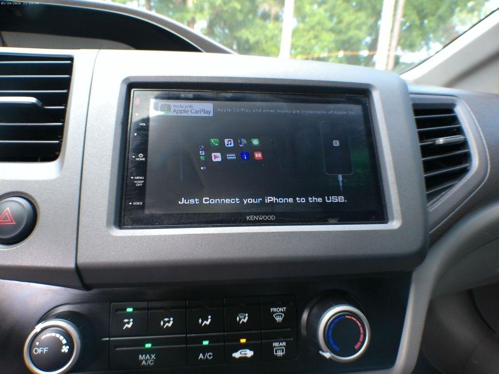 Honda Civic LX Sedan 5-Speed AT 2012