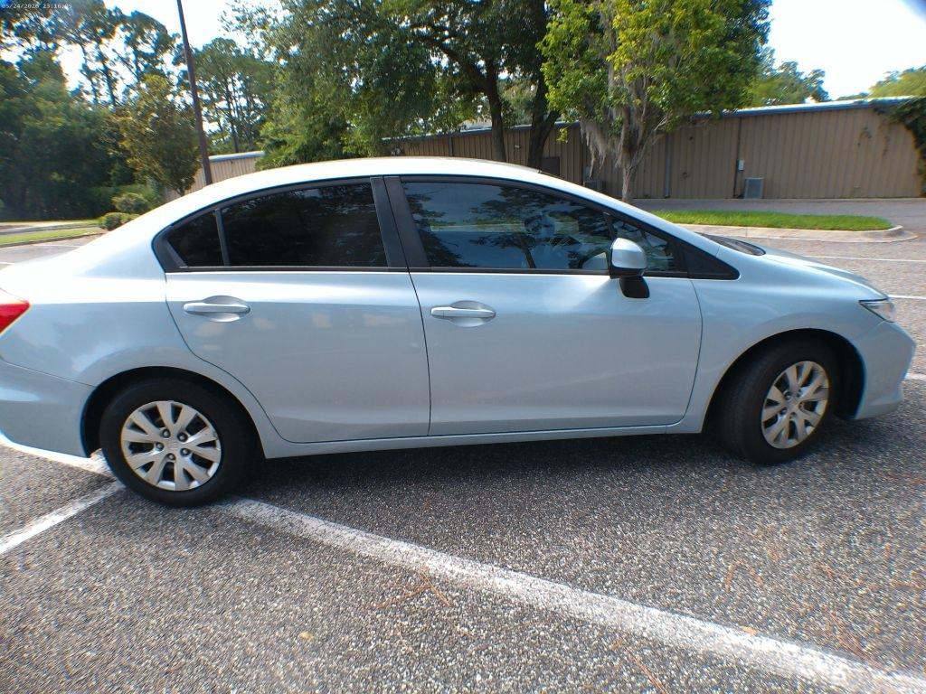 Honda Civic LX Sedan 5-Speed AT 2012