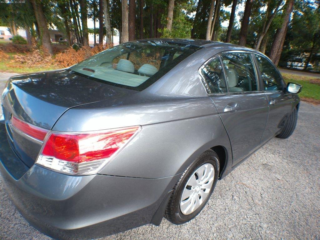 Honda Accord LX sedan AT 2012
