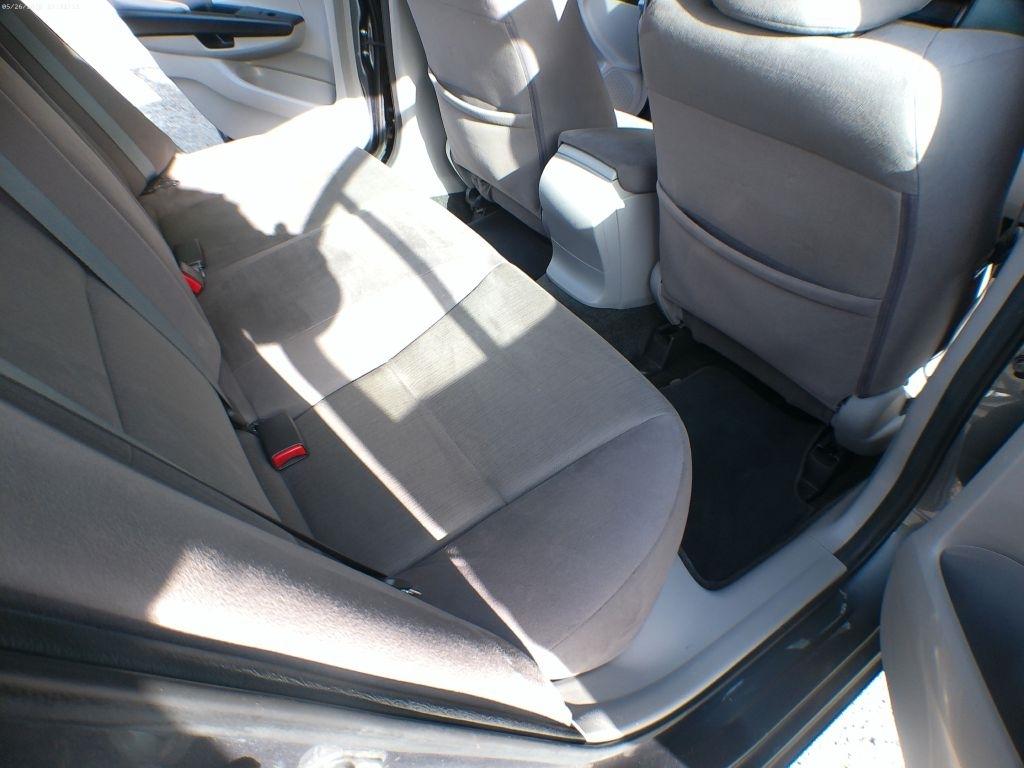 Honda Accord LX sedan AT 2012