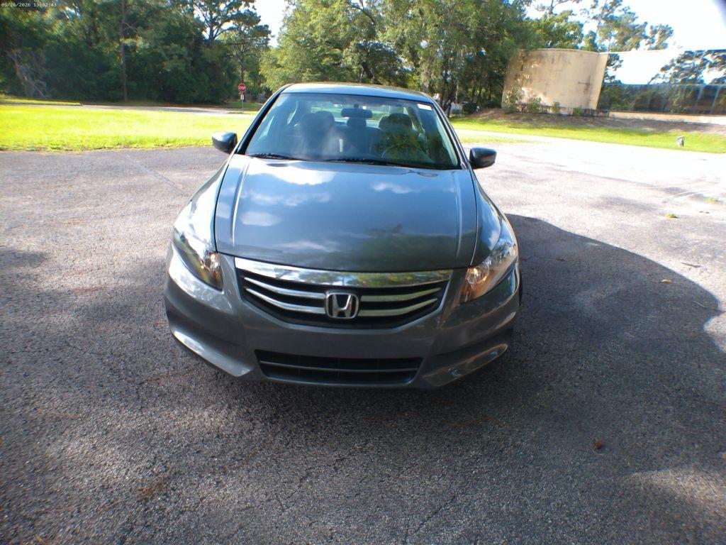 Honda Accord LX sedan AT 2012