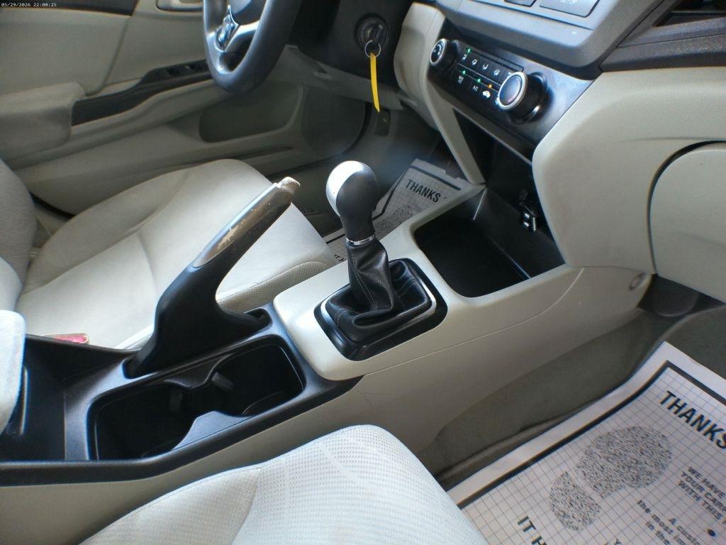 Honda Civic LX Sedan 5-Speed MT 2012