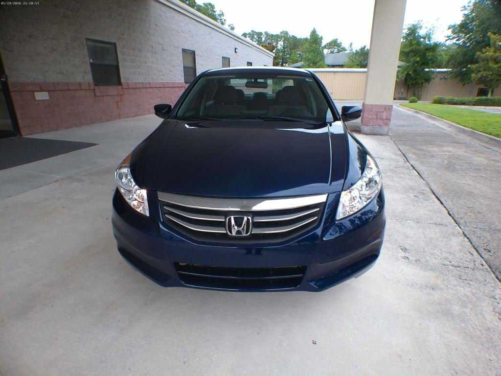 Honda Accord LX sedan AT 2012