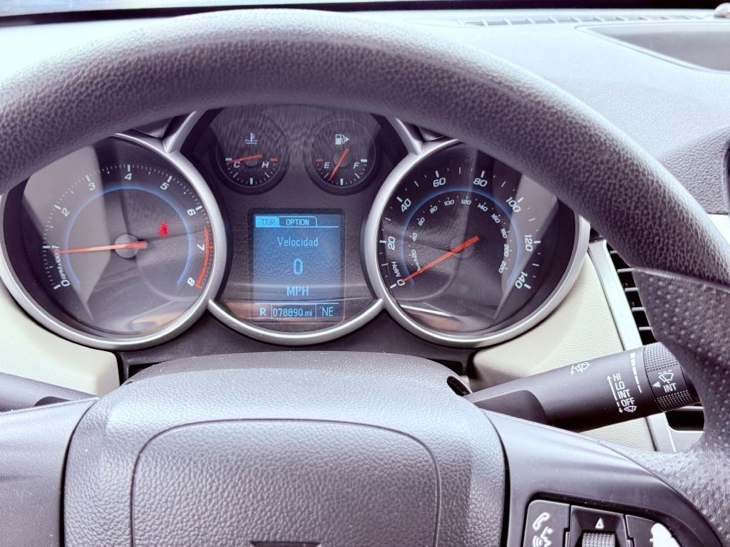 Chevrolet Cruze LS Auto 2014