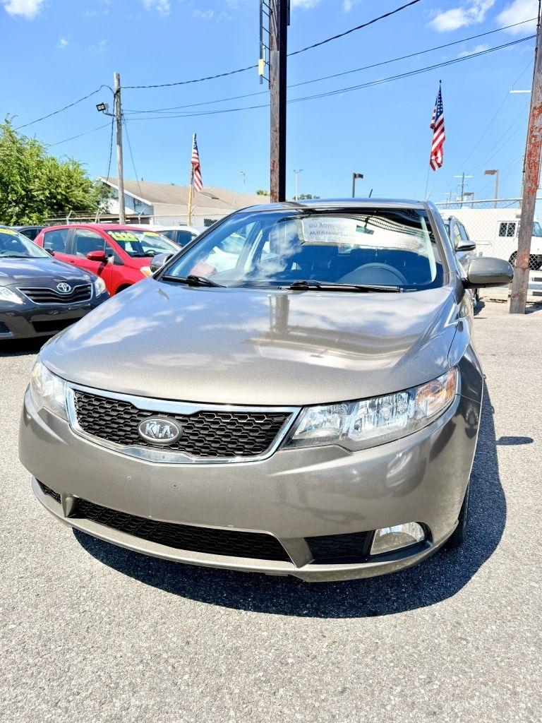 Kia Forte 5-Door SX 2011
