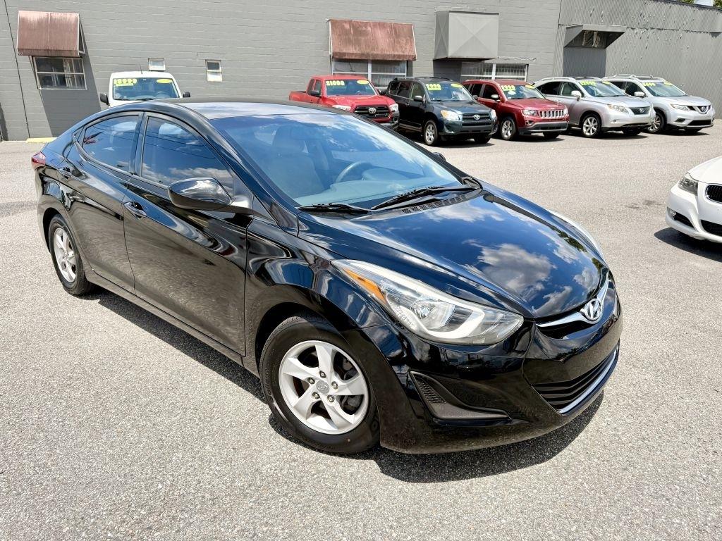 Hyundai Elantra SE 6AT 2015